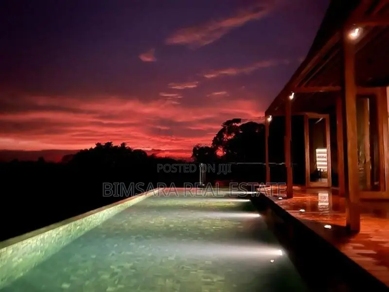 Contemporary Glass Mountain Villa - 4.5 Acres | 30 Minutes Galle Fort