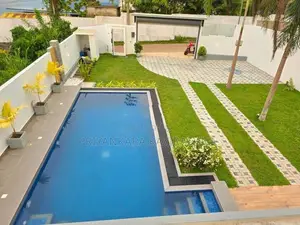 Luxury House For Sale in Piliyandala With Pool