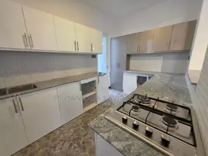 Luxury House For Sale in Piliyandala With Pool