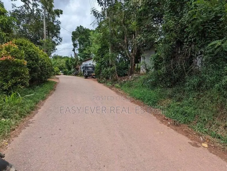 Land for Sale in Nittambuwa