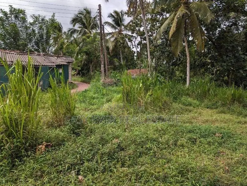 Land for Sale in Nittambuwa