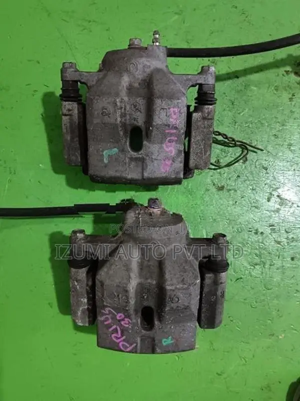 Toyota Prius 30 front caliper set