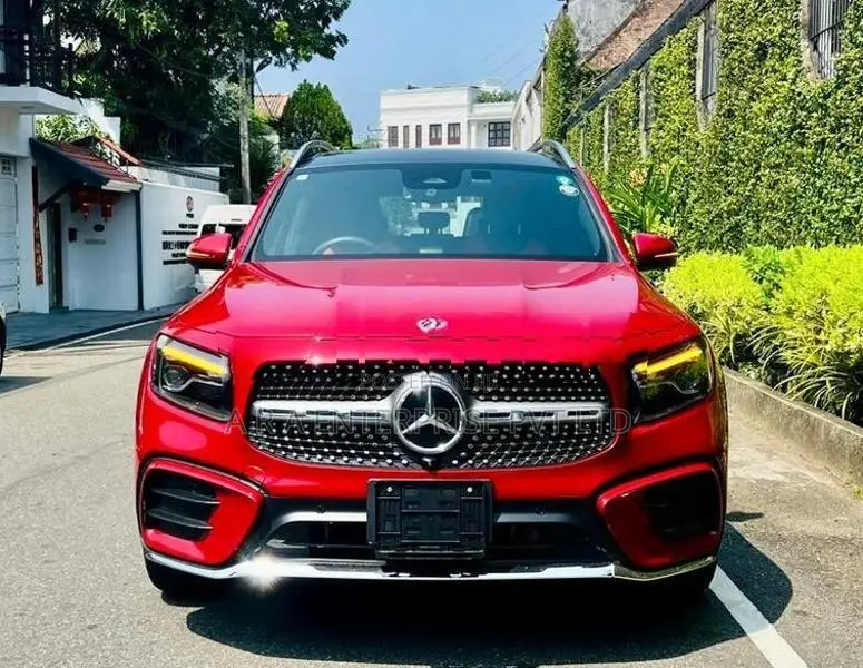 Mercedes Benz GLB 180 AMG premium Plus 2024