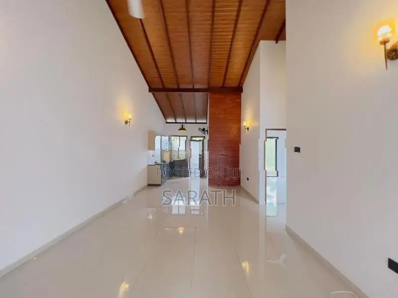 අතුරුගිරිය නගරයෙන් නවීන නිවසක් විකිණීමට
