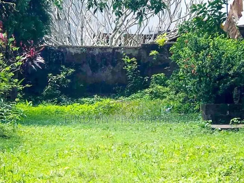 Land for Sale in Nawala
