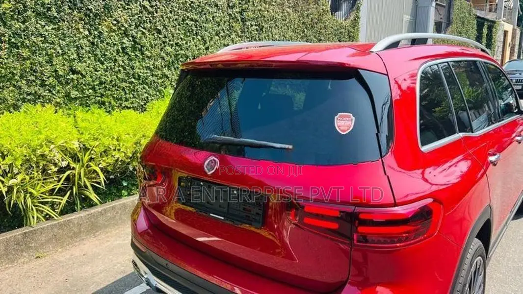 Mercedes Benz GLB 180 AMG premium Plus 2024