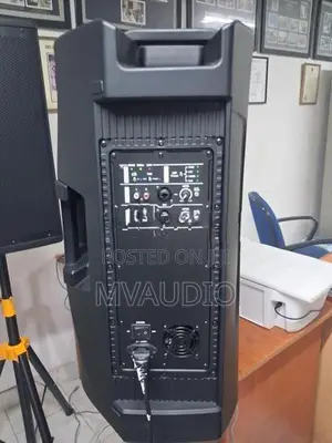 Powered Monitor (top)