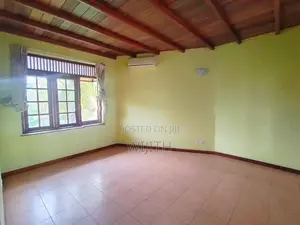 දෙමහල් නිවසක් සමග තනි මහල් විකිනිමට නුගේගොඩ