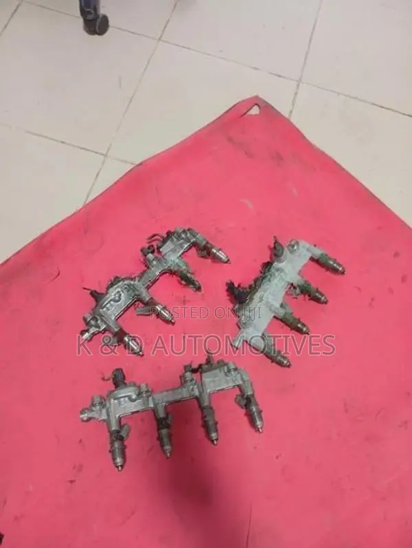Mitsubishi Io Pajero Injector Rail