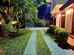 Beutiful two store house for sale in kiribathgoa town