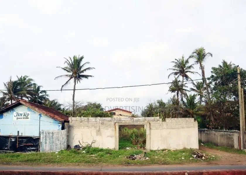 Prime Residential Land Near Lunawa Station