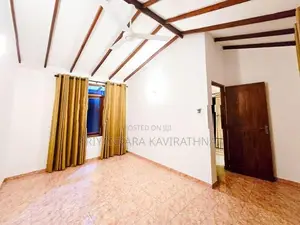 බෝකුන්දරින් අංගසම්පූර්ණ දෙමහල් නිවස විකිනීමට