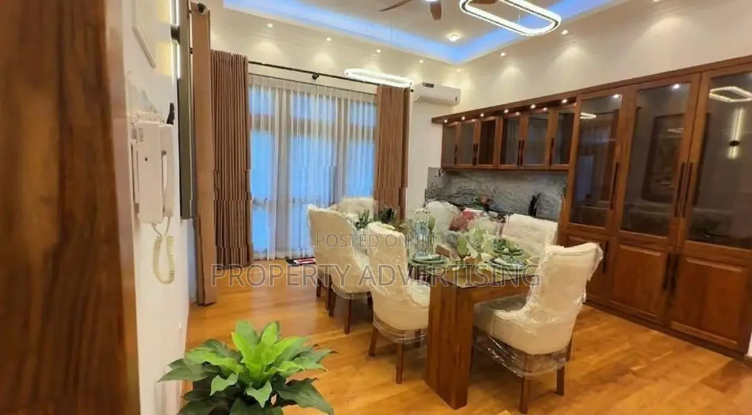 Luxury House for Sale with Fully Furnitured Battaramulla