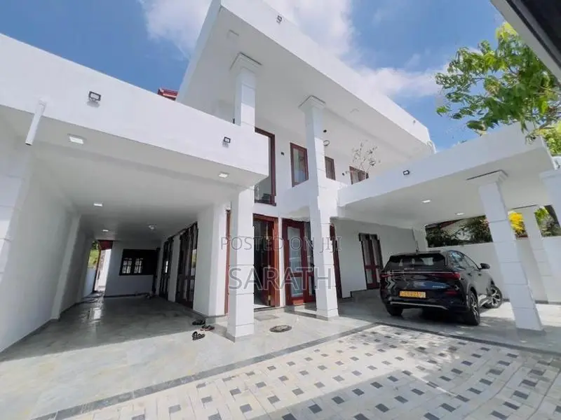 Architecture Designed Brand New House In Battaramulla