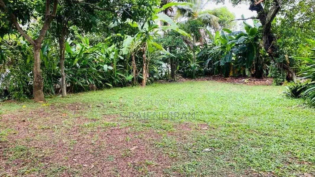 Prime Land with Old House for Sale – Havelock Gardens