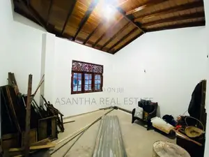 02 Storey House with 12P Sale Facing Vidyala Junction, Pannipitiya