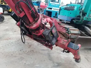 UNIC URU 303 BOOM UNIT