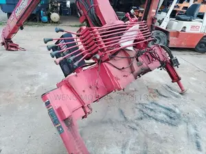 UNIC URU 303 BOOM UNIT