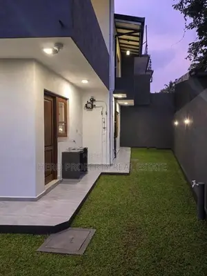 Architecturally Designed Super Luxury House for Sale in Piliyandala