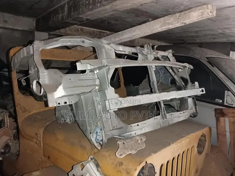 Nissan X Trail T30 Nose Cut Frame