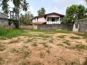 Land for Sale in Gampaha Miriswatta