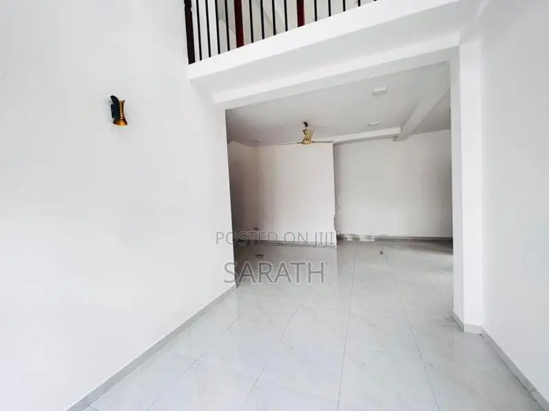 Brand New House for Sale - Athurugiriya