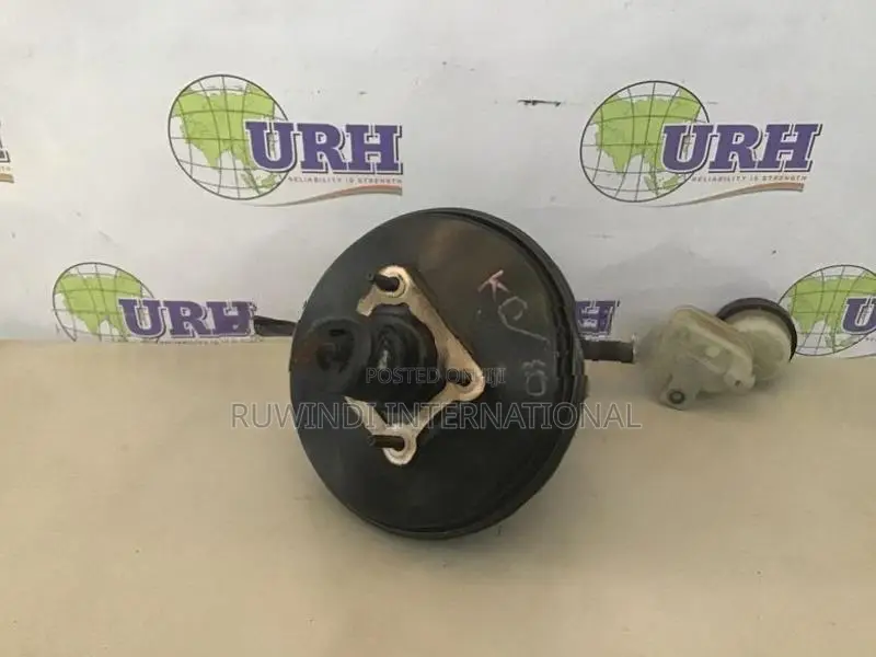 TOYOTA PASSO KGC10 BRAKE BOOSTER