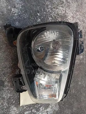 Suzuki Alto HA36S Headlight