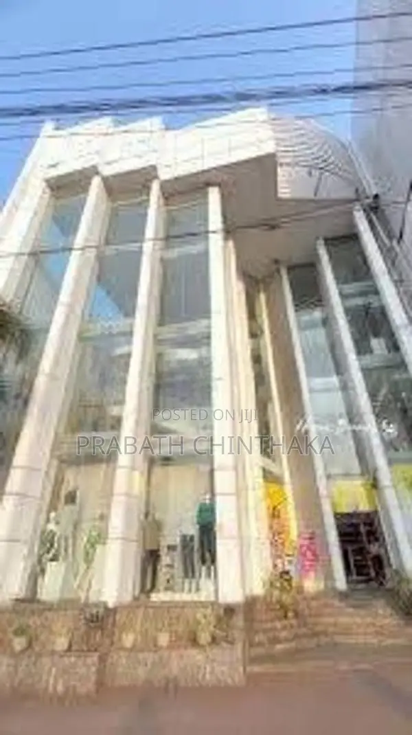 Building for Rent in Ja Ela