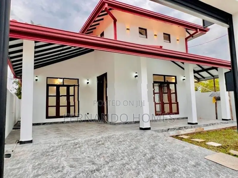 No 01 Quality Single Storey 3 BR House for Sale Negombo Katuwapitiya