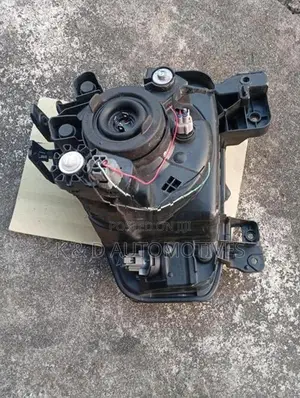 Suzuki Alto HA36S Headlight