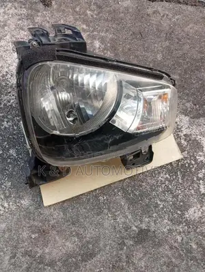Suzuki Alto HA36S Headlight