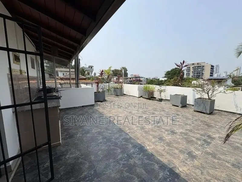 Luxury House Sale in Ethul Kotte (no Broker)