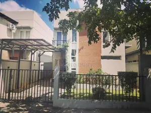 fully furnished Luxury Apartment For Rent at Canterbury Golf Resort