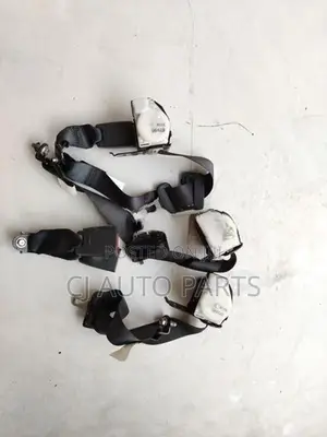 Nissan Teana J32 Rear Seat Belt Pair