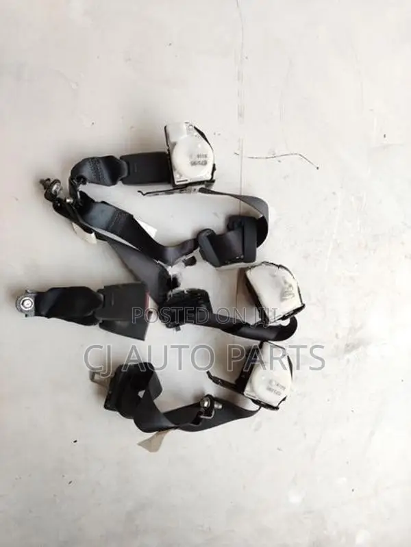 Nissan Teana J32 Rear Seat Belt Pair