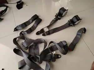Nissan Sunny FB15 Rear Seat Belts