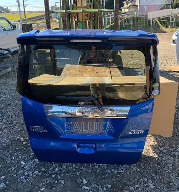 Nissan B21A Dayz Roox Dicky Door