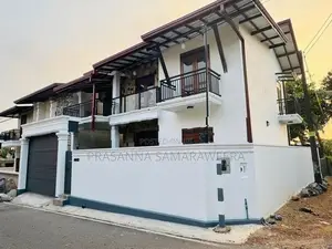 සුඛෝපභෝගී නවීනතම සුවිසල් දෙමහල් නිවස විකිණීමට Piliyandala