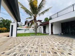 Well Build Brand New House In Malabe