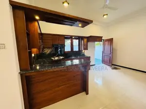 සුඛෝපභෝගී නවීනතම සුවිසල් දෙමහල් නිවස විකිණීමට Piliyandala