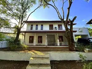 House in Vidyala junction Hokandara Pannipitiya - With 22 Perches