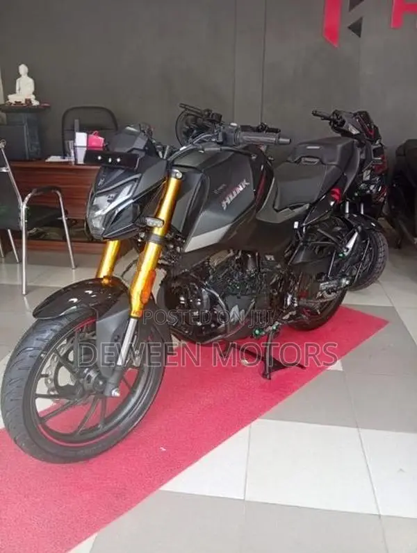 Hero Hunk 160R 4V 2026
