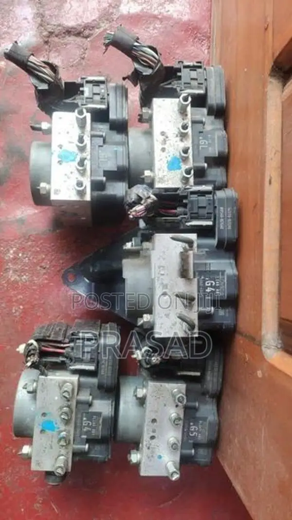 Daihatsu Mira ABS Unit