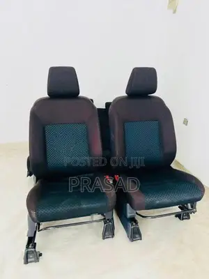 Toyota Tank Roomy Seat Set