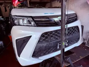 Toyota Tank Roomy Bonnet Cut Panel