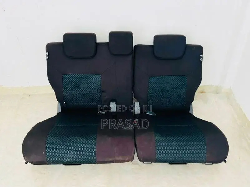 Toyota Tank Roomy Seat Set