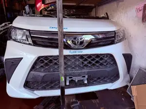 Toyota Tank Roomy Bonnet Cut Panel