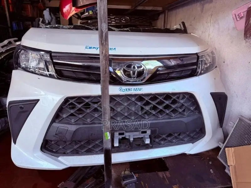 Toyota Tank Roomy Bonnet Cut Panel