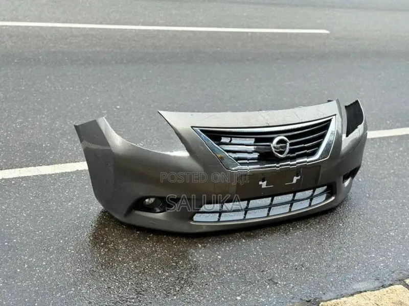Nissan N17 Latio Sunny Front Buffer (complete)